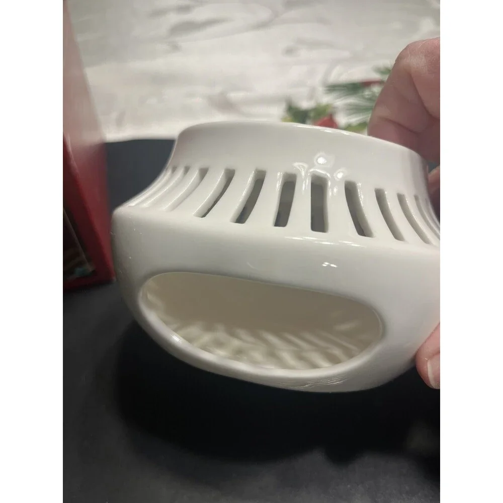 Williams Sonoma Porcelain Fondue Pot with 6 Dipping Forks - New in Box